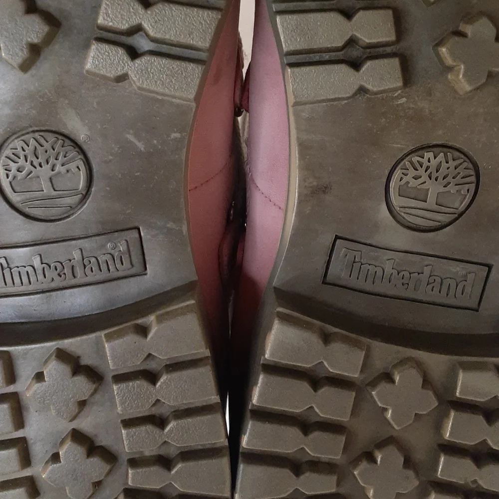 Timberland Women's Sherpa Winter Rain Resistant Boots - Picture 7 of 11
